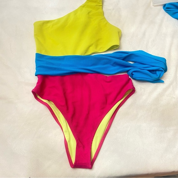 New! Beach Riot Carlie Retro Pink Colorblock One Piece Swimsuit 3827 - Picture 2 of 8